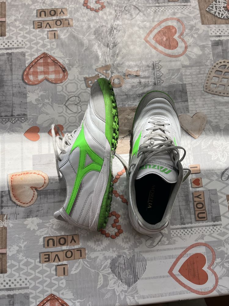 Продавам стоножки Mizuno