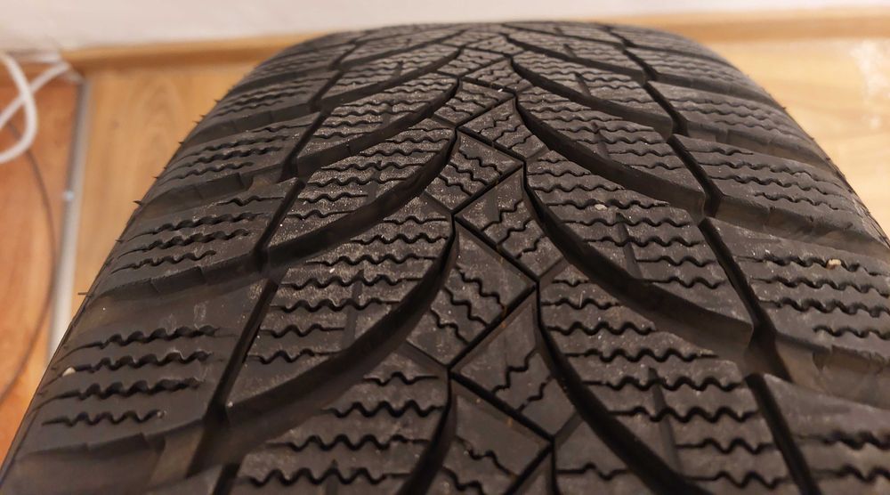 Jante 16″ HONDA HRV Civic CRV Accord  anvelope iarna Nexen 215 60 16