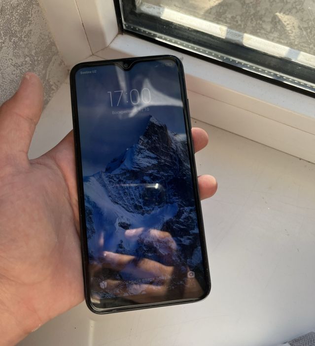 Продаются телефон Redmi 8 состояние отличное памяти 64