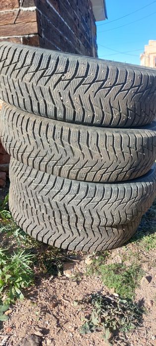 Шины р16 235/75 б/у
