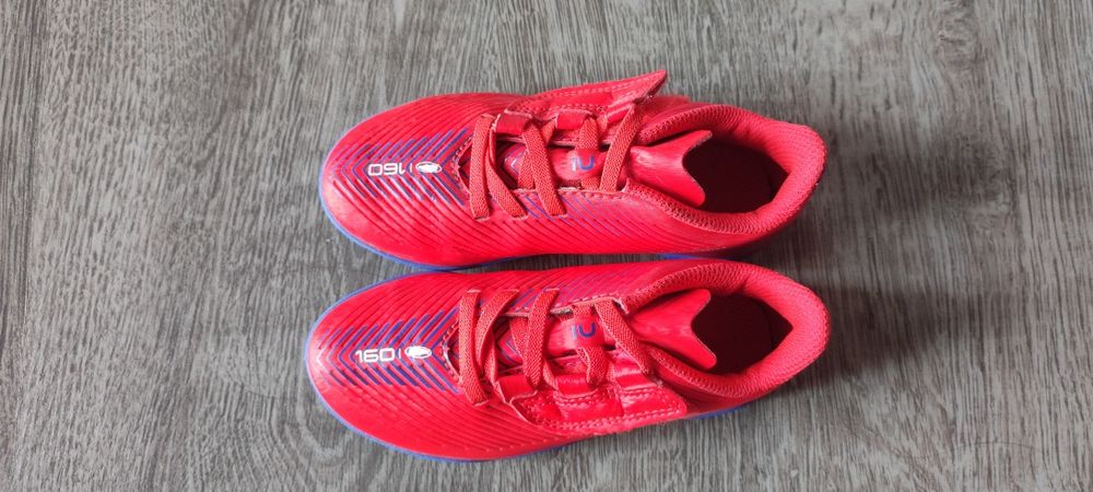 Бутонки за футбол