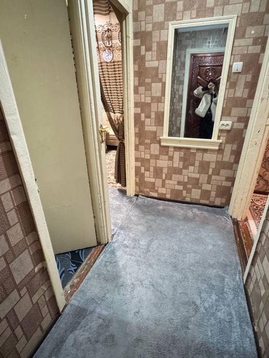 Fargona  shaxar oybek radomdi yonida kunli kvartira bor bezzaks quyami