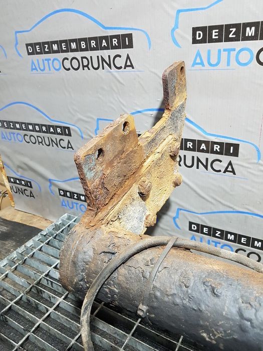 Carlig remorcare Toyota Hilux 2010 - 2015 SUV 4 Usi (671)