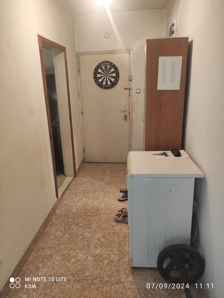 Продава се Двустаен апартамент в Велики Преслав - 67 кв.м за 717 €/кв.м - Снимка #3