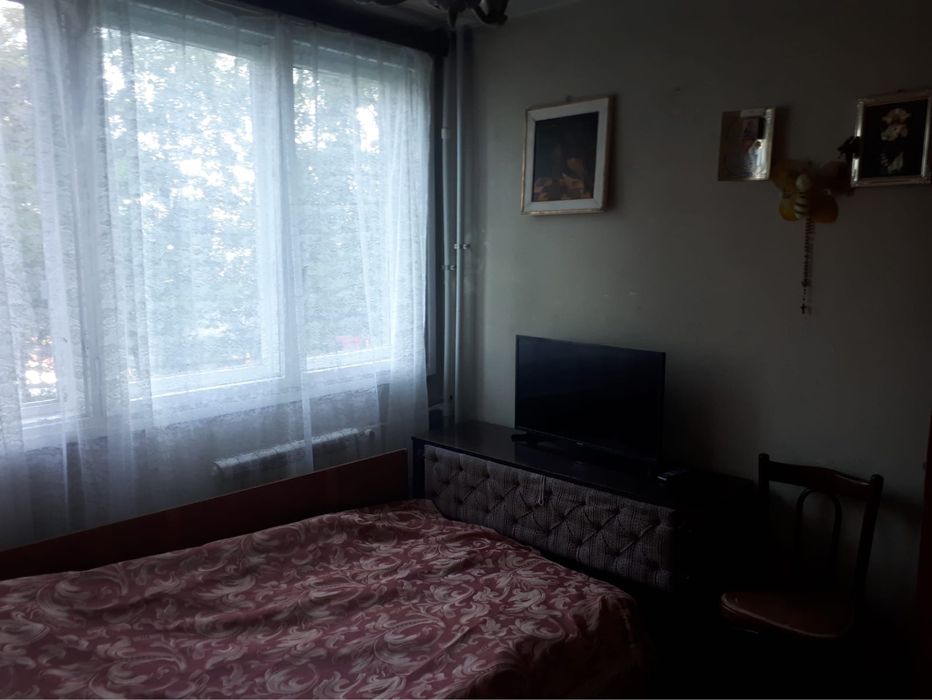 apartament 3 camere  Suprafata 48 mp   An 1972