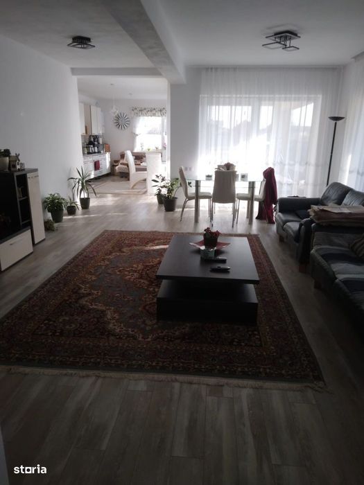 Casă, Grigorescu P+E,3 dormitoare,3 bai living,bucătărie,teren 1.000mp