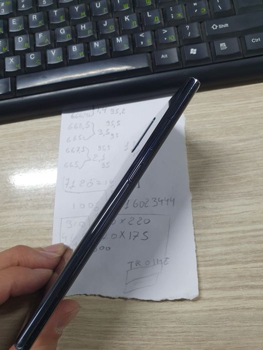 Samsung Note 10+ 12/256Gb продам