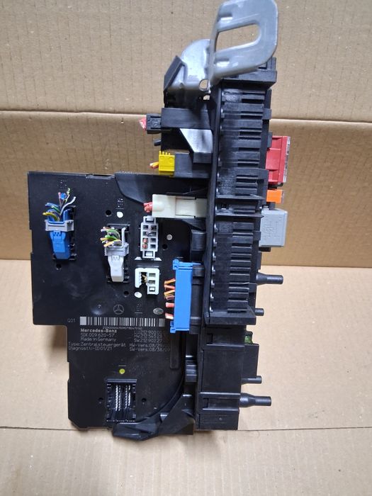 SAM модул мерцедес Е,Ц класа w212,w204 сам модул,бушонно табло