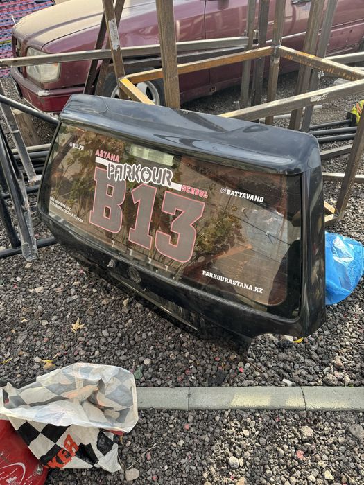 Крышка багажника гольф 3