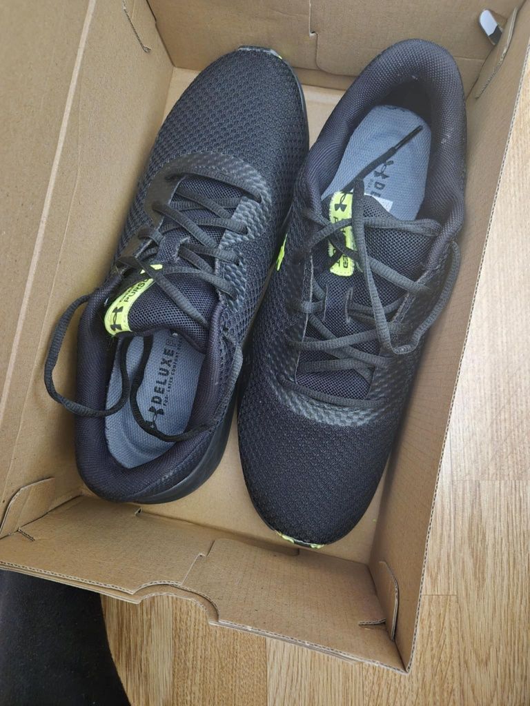 Маратонки Under Armour UA Charged Pursuit 3