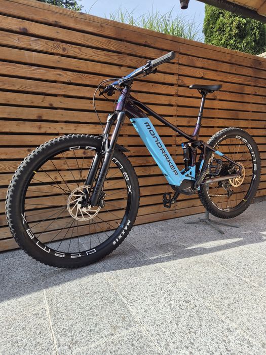 Vând bicicletă electrică Mondraker Dusk