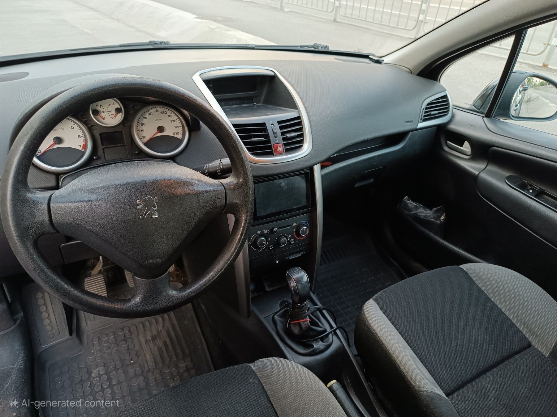 Пежо 207 1.4i 75к.с климатик газ