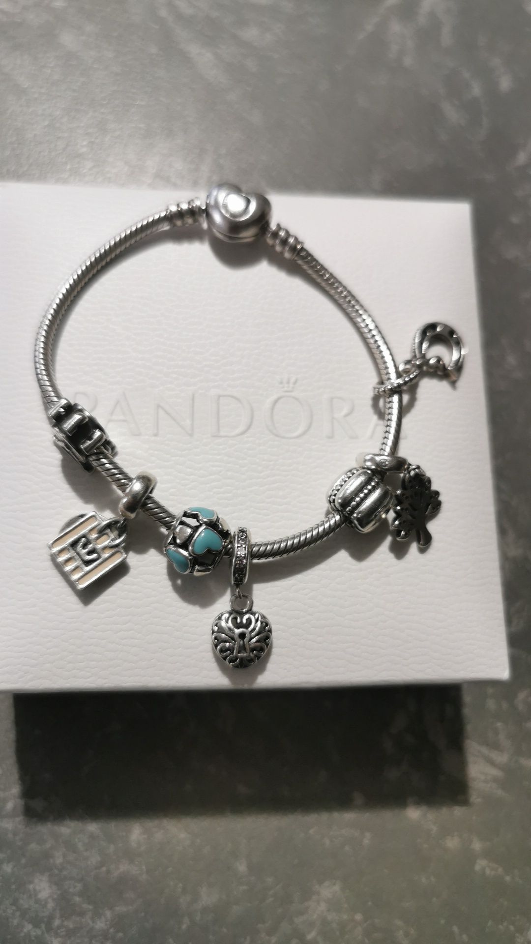 Set 2 brățări pandora cu accesorii