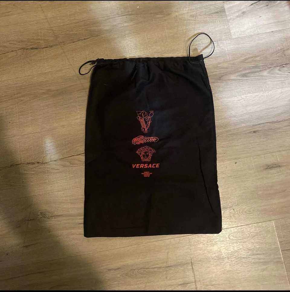 Versace Chain Reaction Black