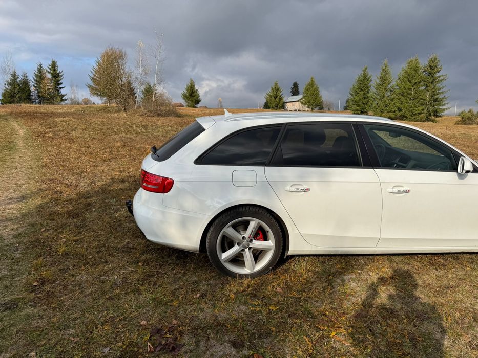 Vand /schimb cu suv Audi a4 b8 avant in stare foarte buna cu audi q5