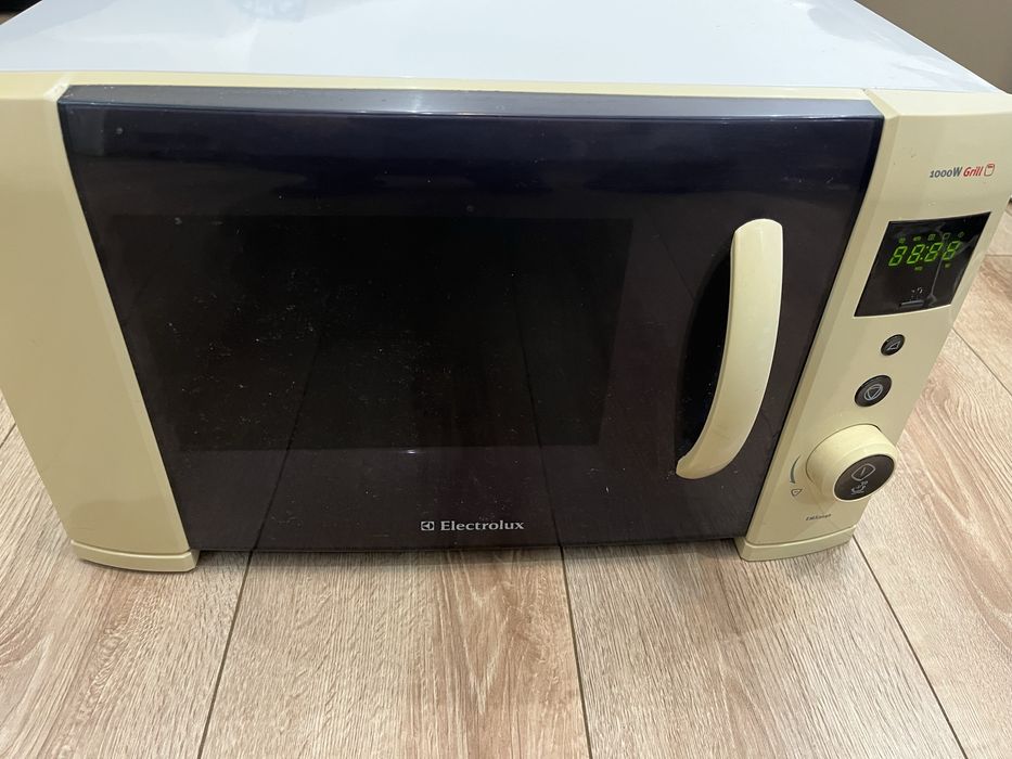 Cuptor cu microunde ELECTROLUX