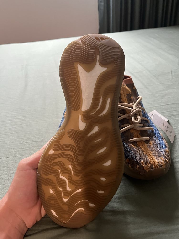 Yeezy 380 marimea 44