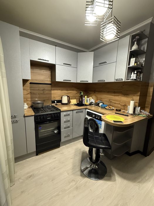 В продаже 1-ком новой план. с ремонтом 7 этаж лифт 19мкр