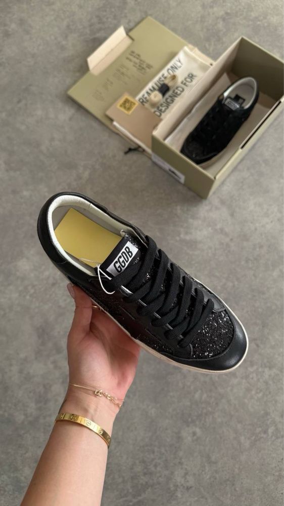 Adidasi Golden Goose Noi din piele !!! Marimi 36/40 !!!