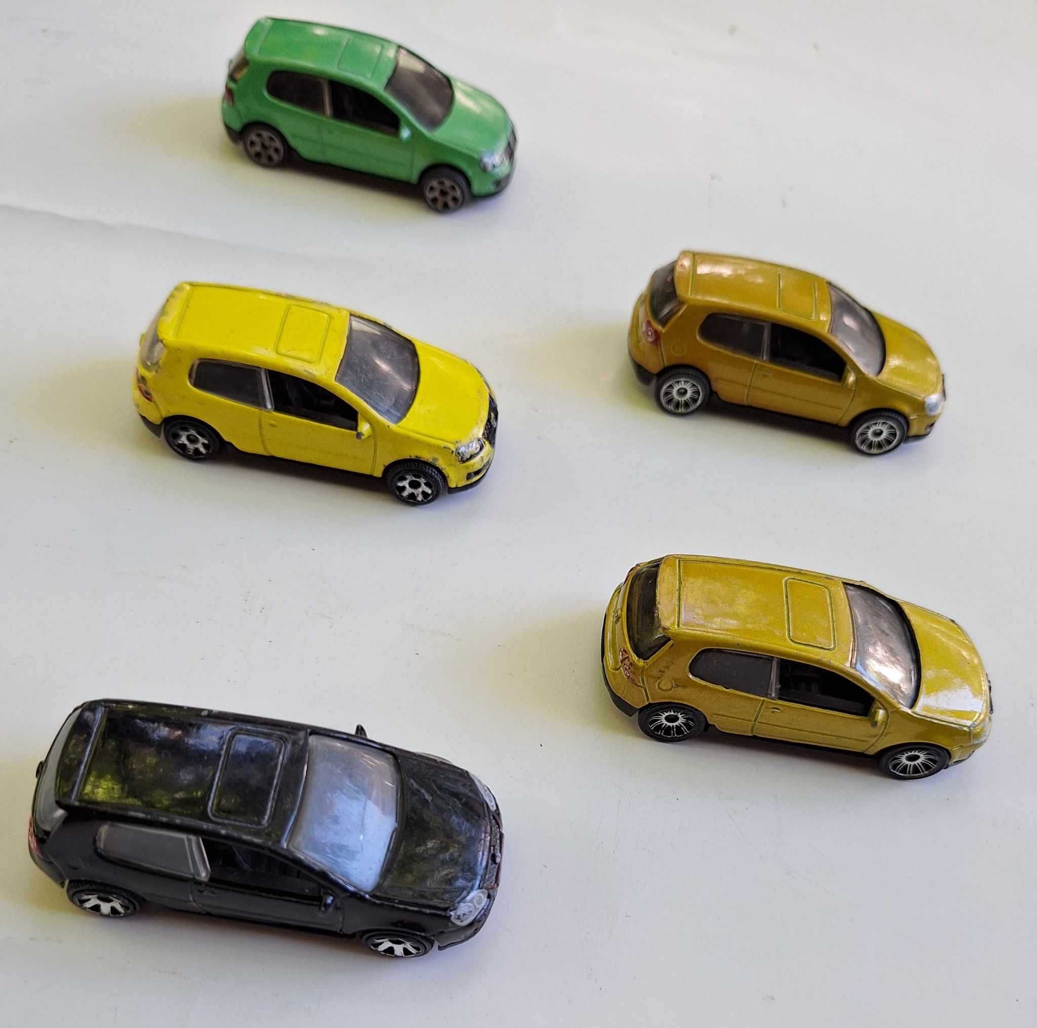 Колички модели автомобили Volkswagen Golf 5 1:64
