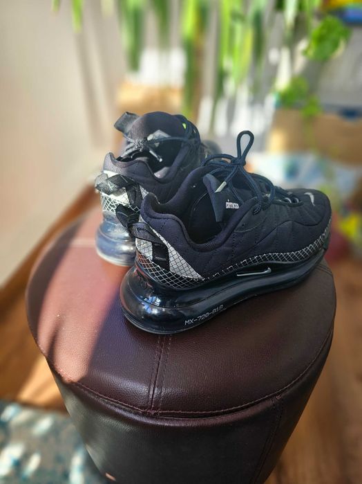 Air max 720 marimea 39