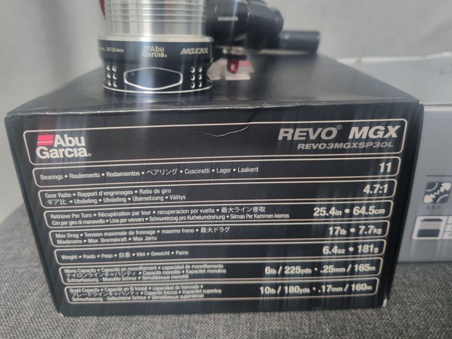 Vând doua mulinete shimano stradic și Abu Garcia revo