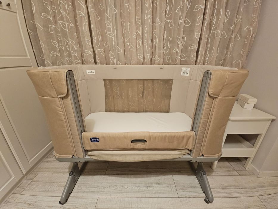 Patut atasabil Chicco Next 2 me Forever