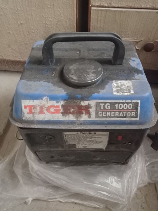 движок..газ балон..аккумлятор зарядник