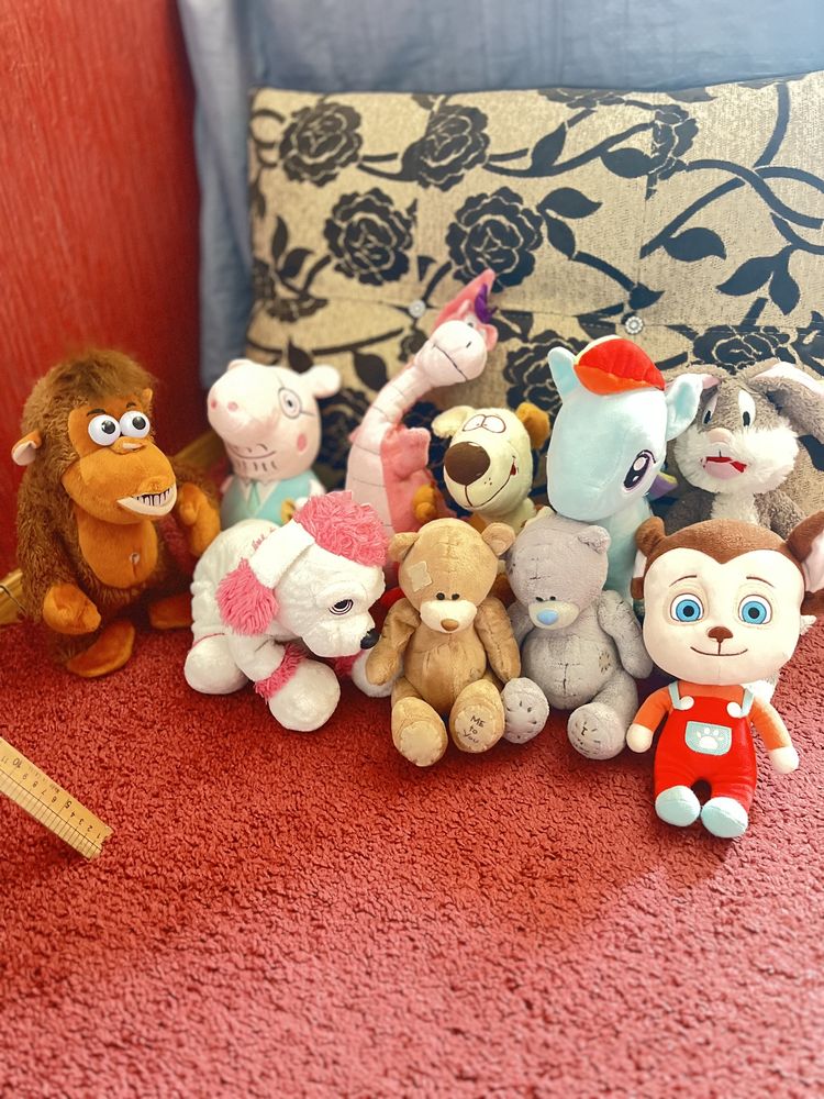 Пакет игрушек малыш, пеппа, пони и тд