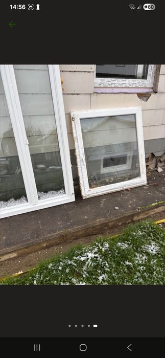 Ușă termopan de balcon