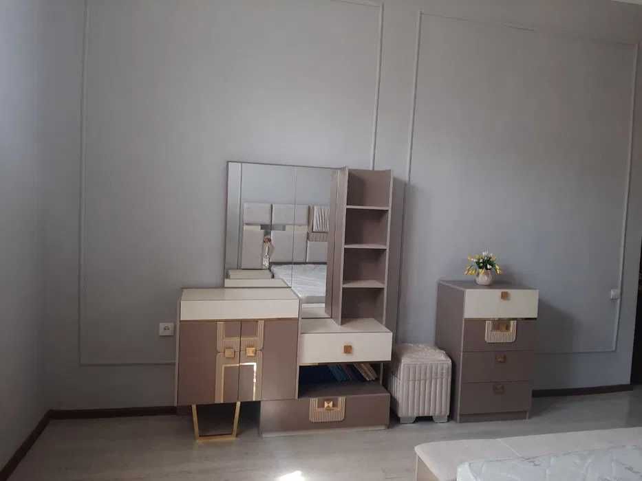 Срочно сдается дом 4 комнаты,6 соток,Фуд сити.