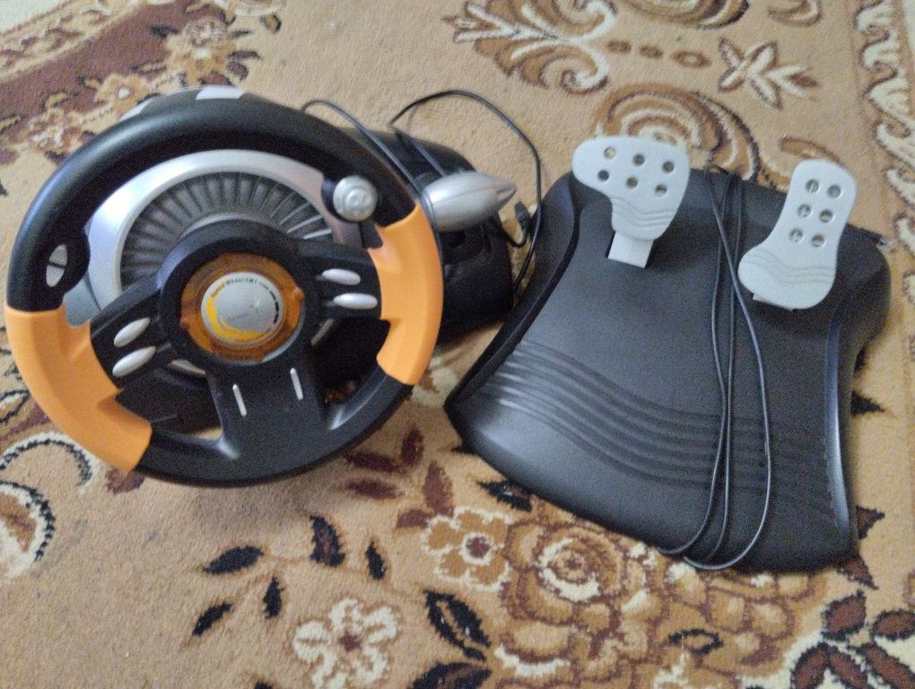 Игровой руль для ПК