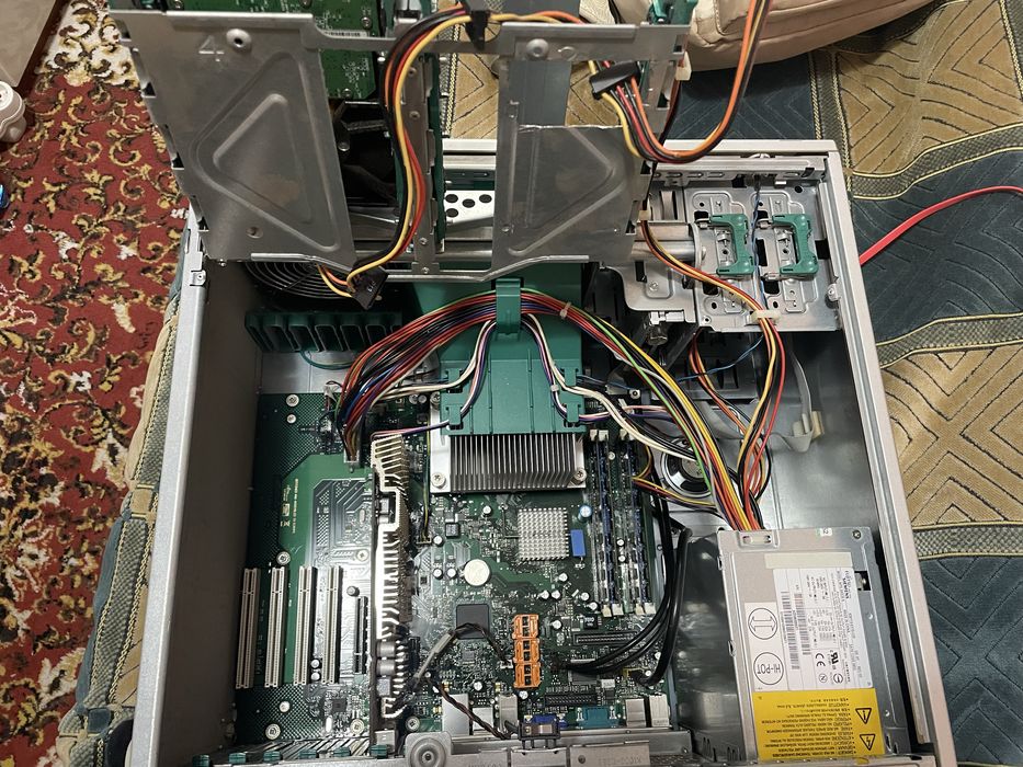 Pc Fujitsu Siemens + monitor LG