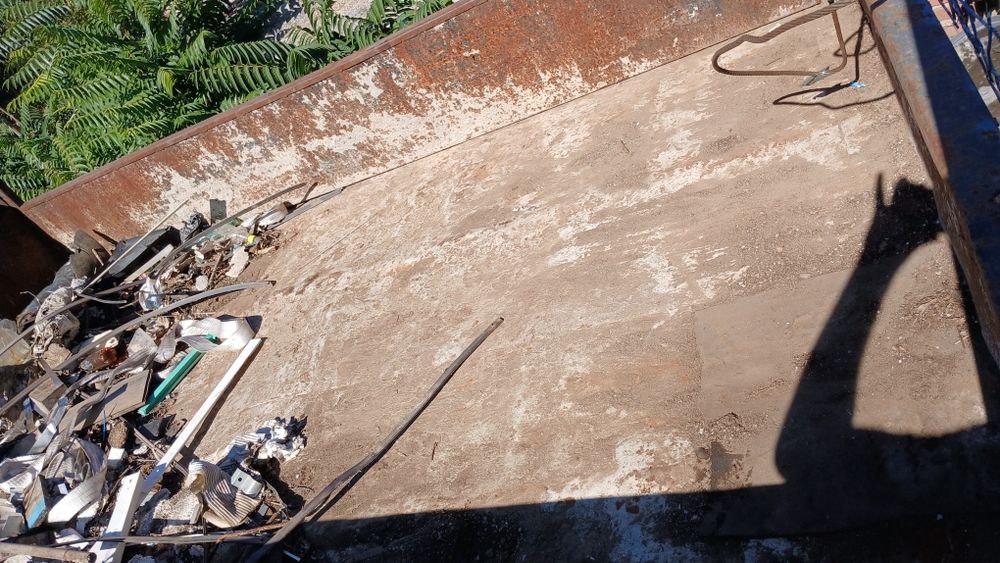 Самосвален кош пълен комплект