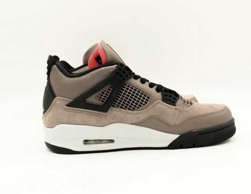 Jordan4 Taupe Haze, marimi: 41, 42, 43.