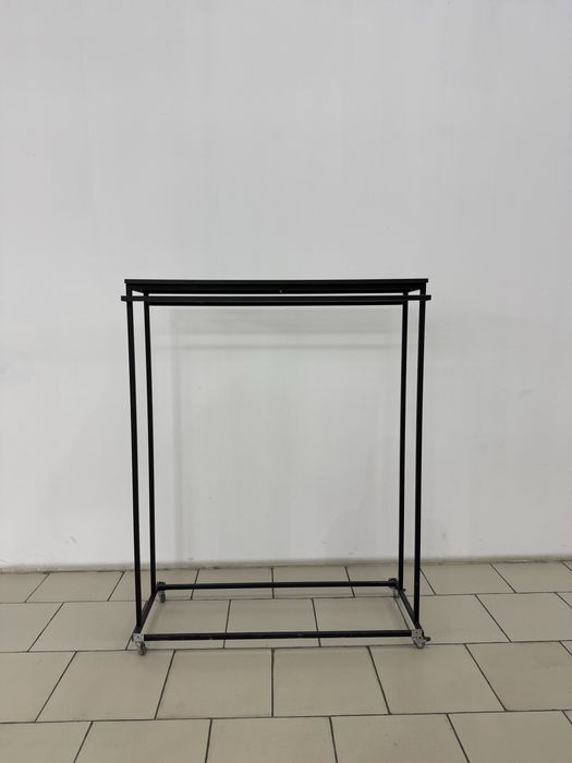 Стелаж для бутика