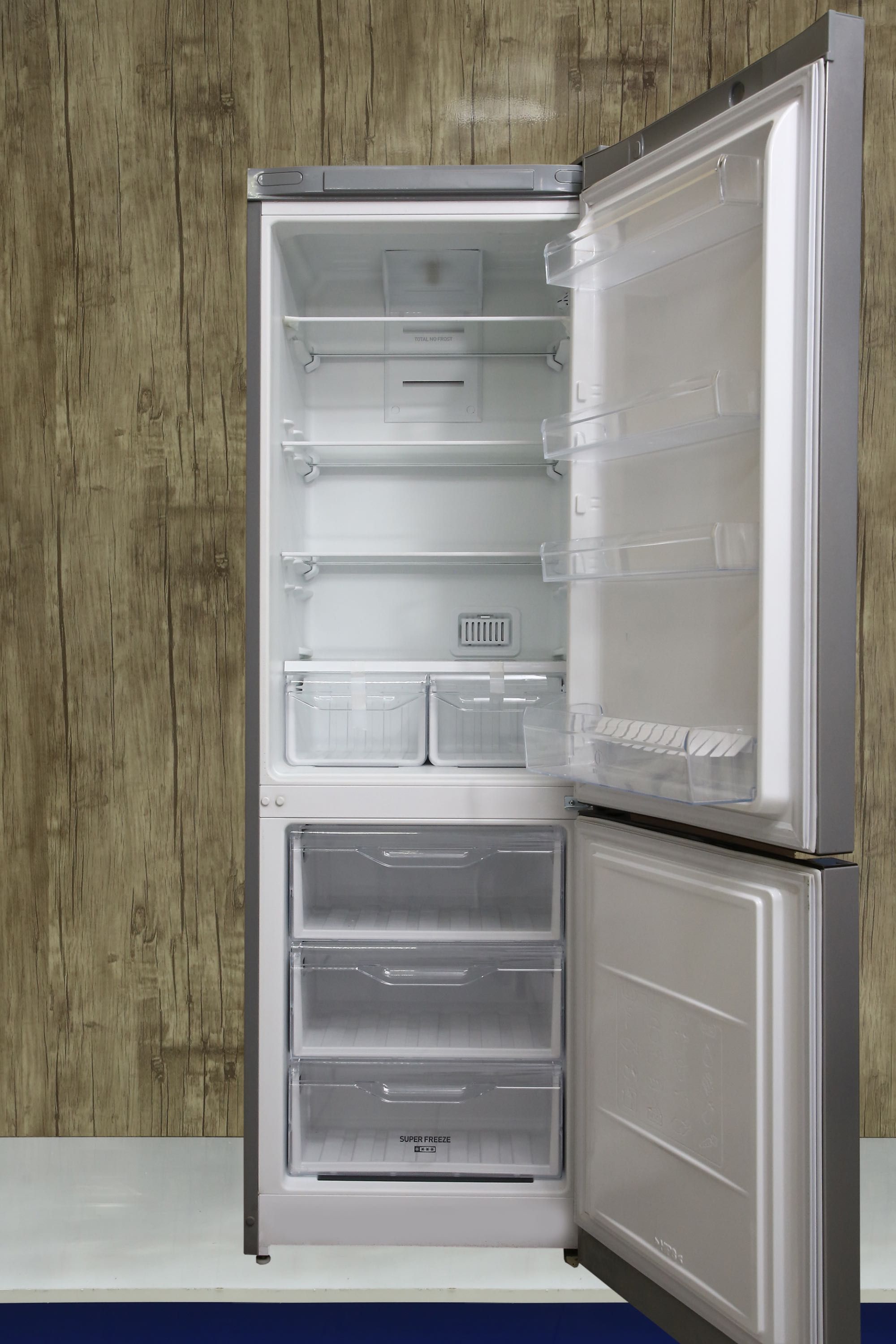 Холодильник Indesit 5180 sb (NoFrost)