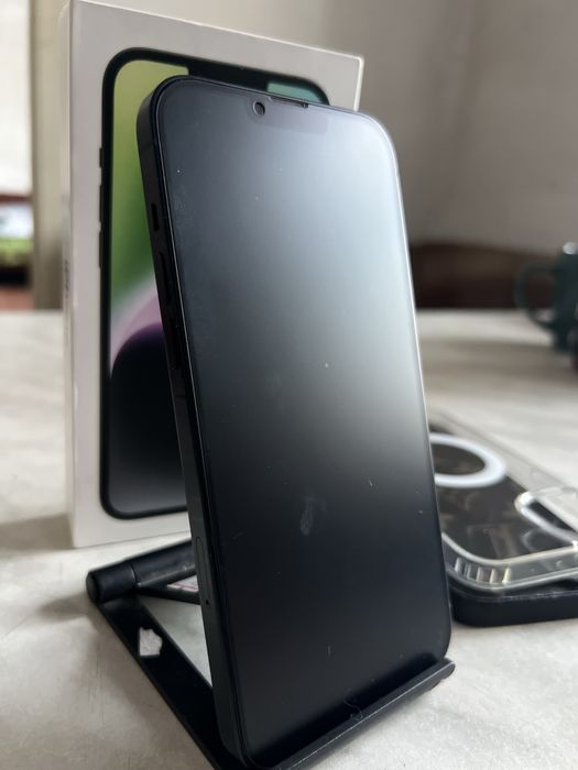Продам айфон/iphone 14+