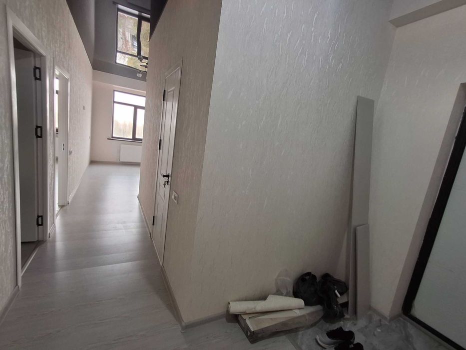 .Новастройка. 2-3/3/10  квартира .Ремонт. Кадастр бор.