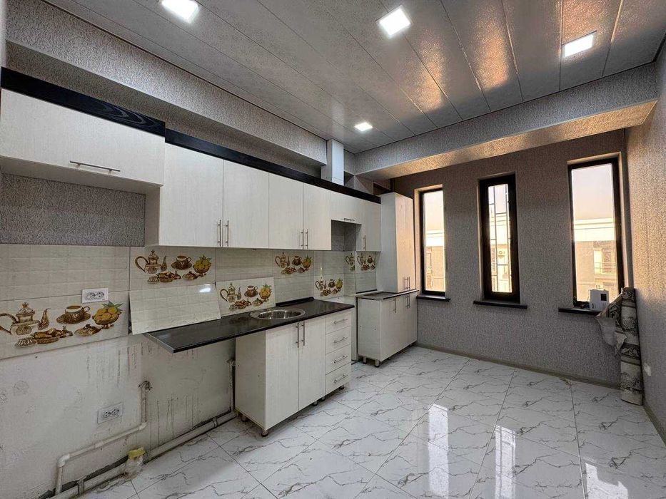 Продаётся 4х комнатная квартира новостройка с евроремонтом в городе