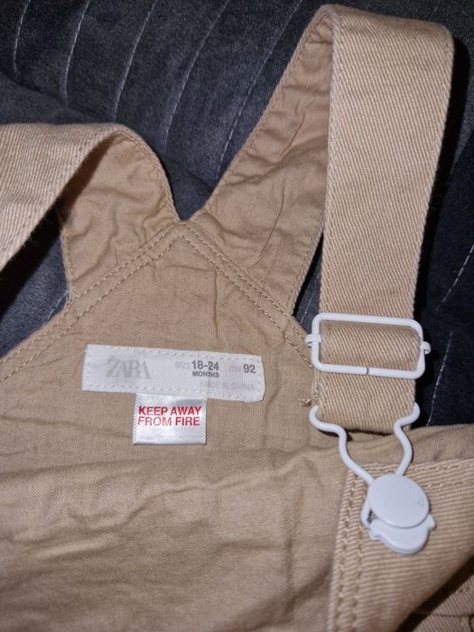 Vând salopeta Zara, noua fara eticheta 92