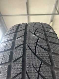 Anvelope Iarna Noi Roadx 225 40 18