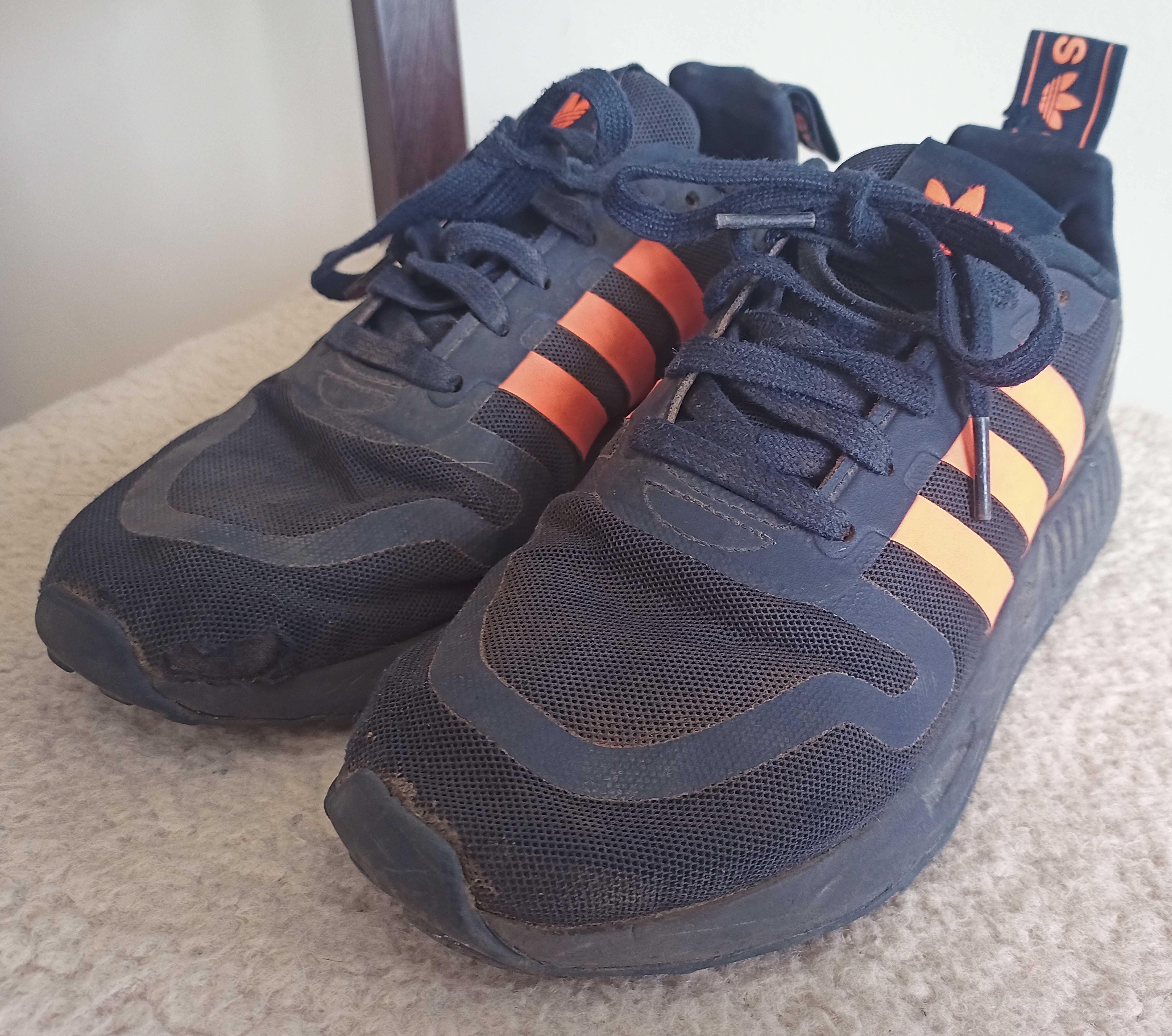 Използвани детски маратонки Adidas - размер 36 - тъмносини с оранжеви