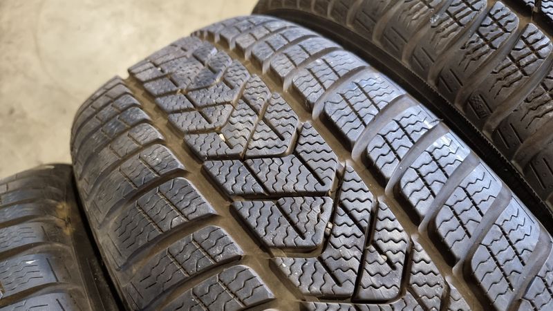 215/50/18 PIRELLI 4бр