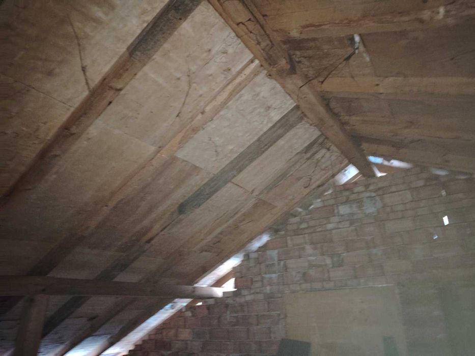 Къща и магазин в Тетевен !