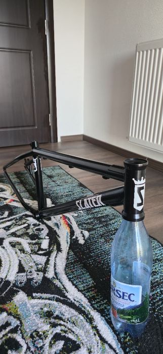 Cadru Slater dirt jumper, jante SunRims duble 26',pedalier Rant