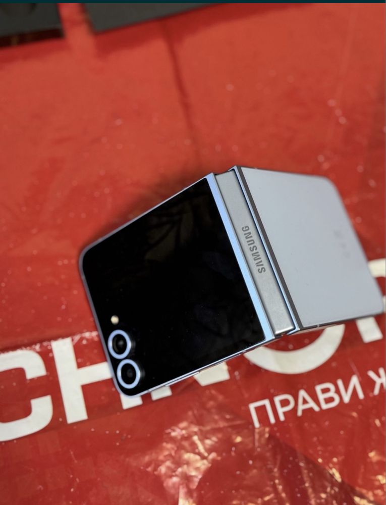 КАТО НОВ 512GB Samsung Z Flip 6 Технополис Гаранция 2026 Blue / Син