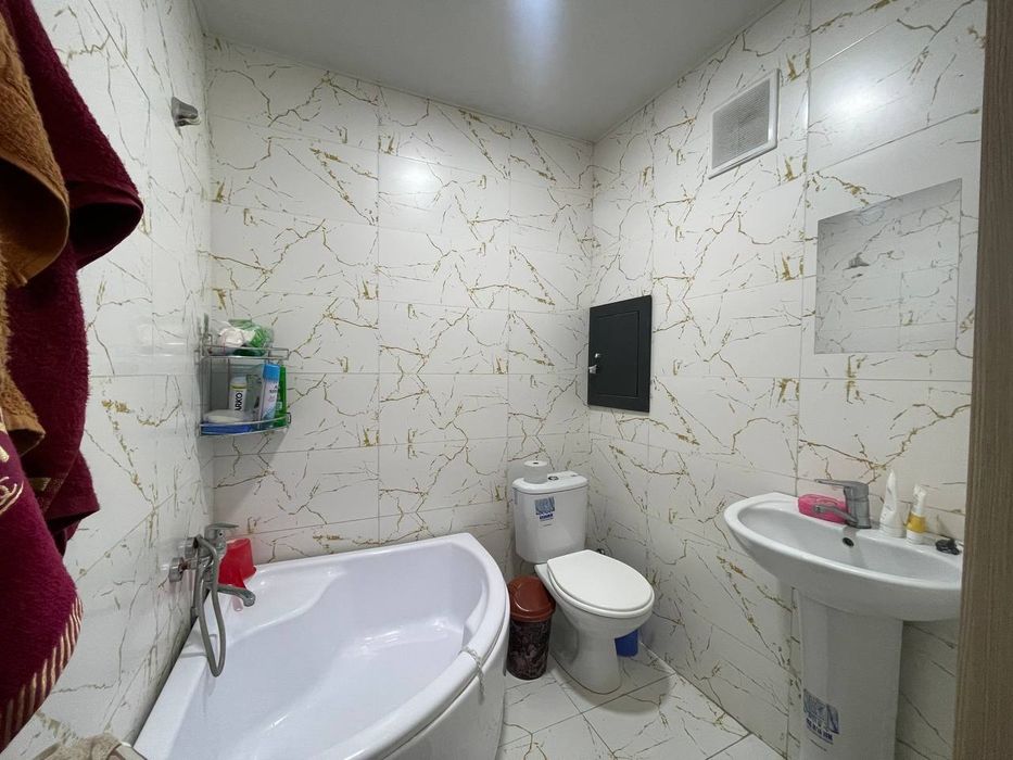 Motrid  2etaj 2 xonali sotiladi