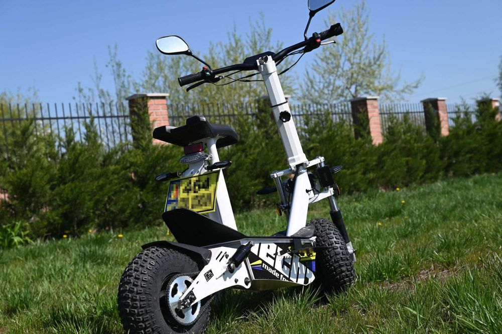 Scuter electric Hecht Terris White, 3000W limitat 45km/h
