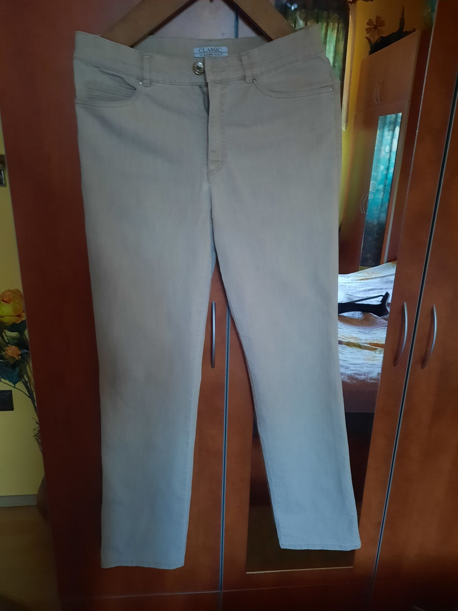 Pantaloni ,blugi elastici unisex 38-40